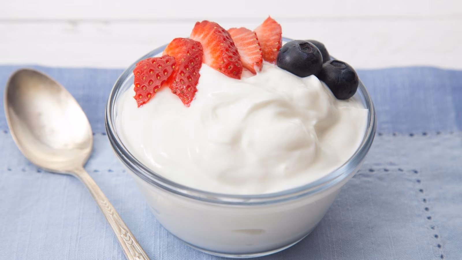 Yoghurt provides good bacteria to the gut and helps maintain healthy digestion. (Image credit: Canva) Yoghurt provides good bacteria to the gut and helps maintain healthy digestion. (Image credit: Canva)