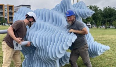 5,000-pound KC sculpture adds art to Berkley Riverfront Park