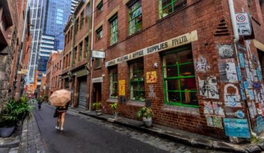 Melbourne city guide: Kiwi actor shares coolest streets, bars and cafes
