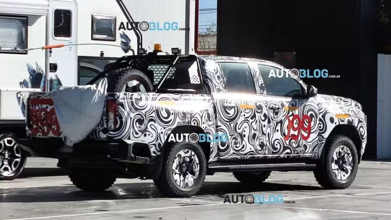 New Toyota Hilux electric arrives in 2027 with 196 hp, range of up to 380 km, and production in Argentina, maintaining the diesel version in Brazil.