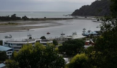 Appeal for information after diver dies at Whakatāne Heads