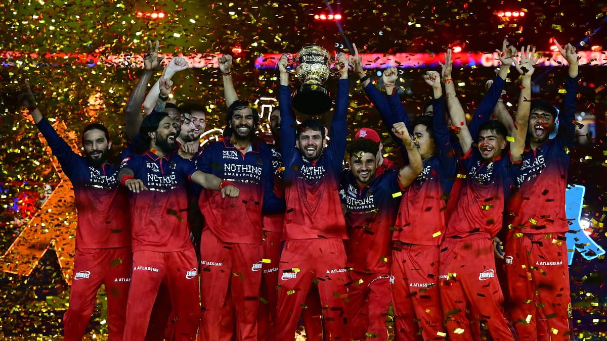 Indian Premier League final: Virat Kohli powers Bengaluru to back-to-back IPL titles