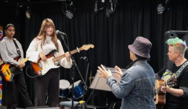 Annie Crummer mentors Gisborne Girls’ High bands as part of NZ Music Month