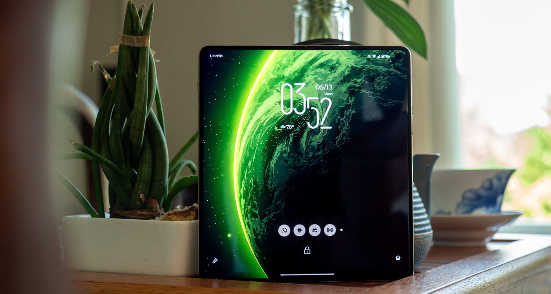 Motorola Razr Fold display review: Make one of the best foldable displays even better