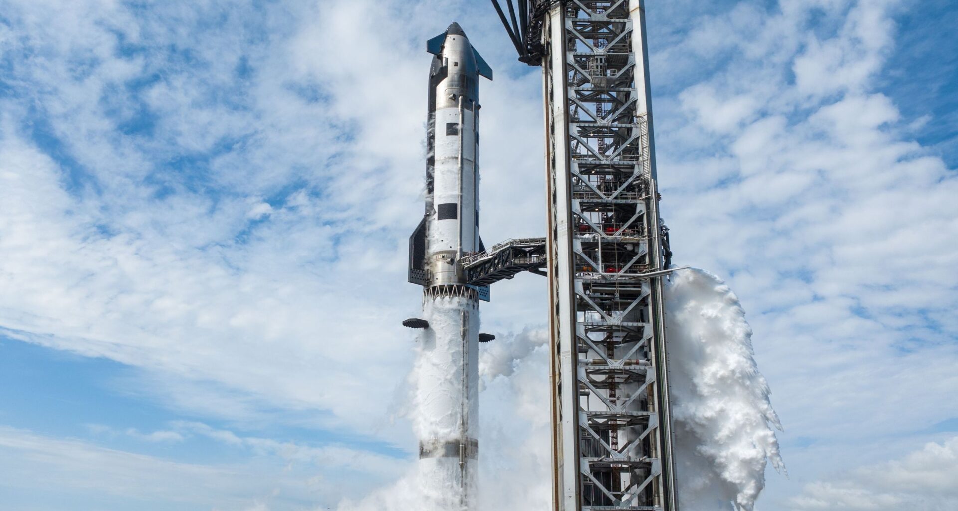 SpaceX prepares to launch Starship V3, the tallest and most powerful rocket ever built