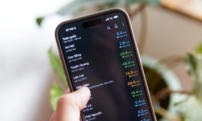 Giao diện VRain trên điện thoại. Ảnh: Lưu Quý