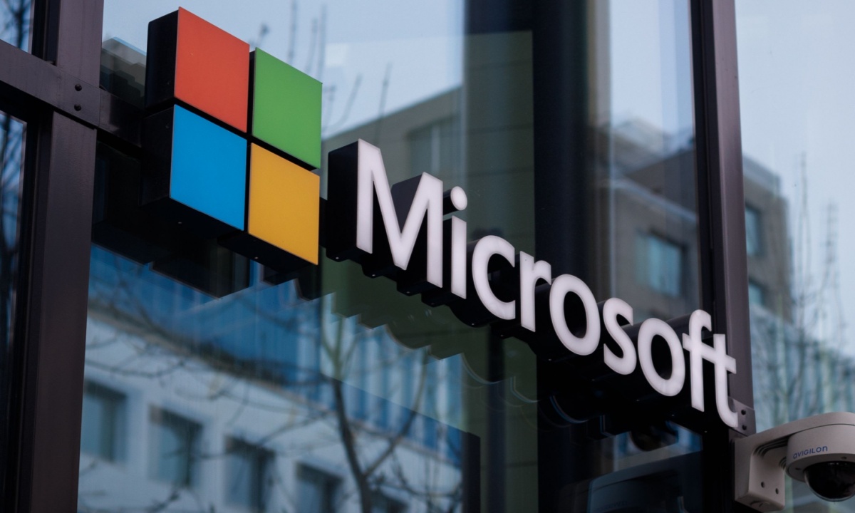 Microsoft Eyes AI Acquisitions Ahead of OpenAI Split