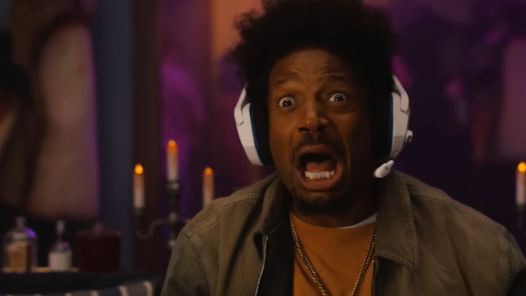 Marlon Wayans thinks Dave Chappelle is fighting a "war" for comedy