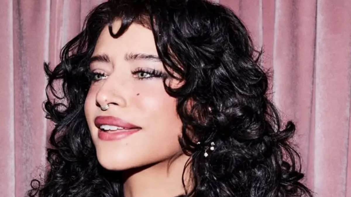 'Marty Supreme' Star Odessa A’zion Skipped Glam Team at First Met Gala, Says She Doesn’t Like Being Touched