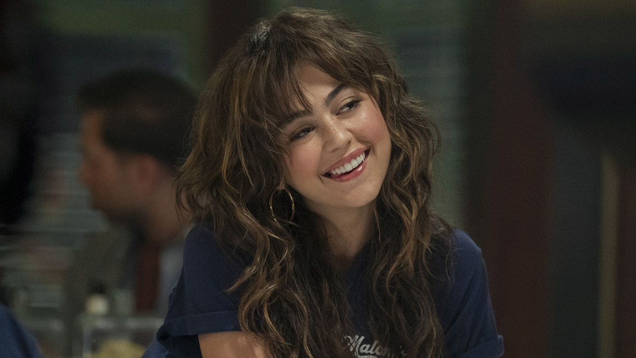Allie (Mika Abdalla) in Off Campus