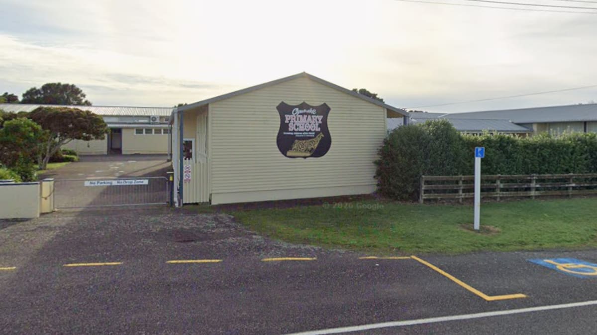Ōpunakē Primary School pupils given ‘final warning’ from bus company over behaviour