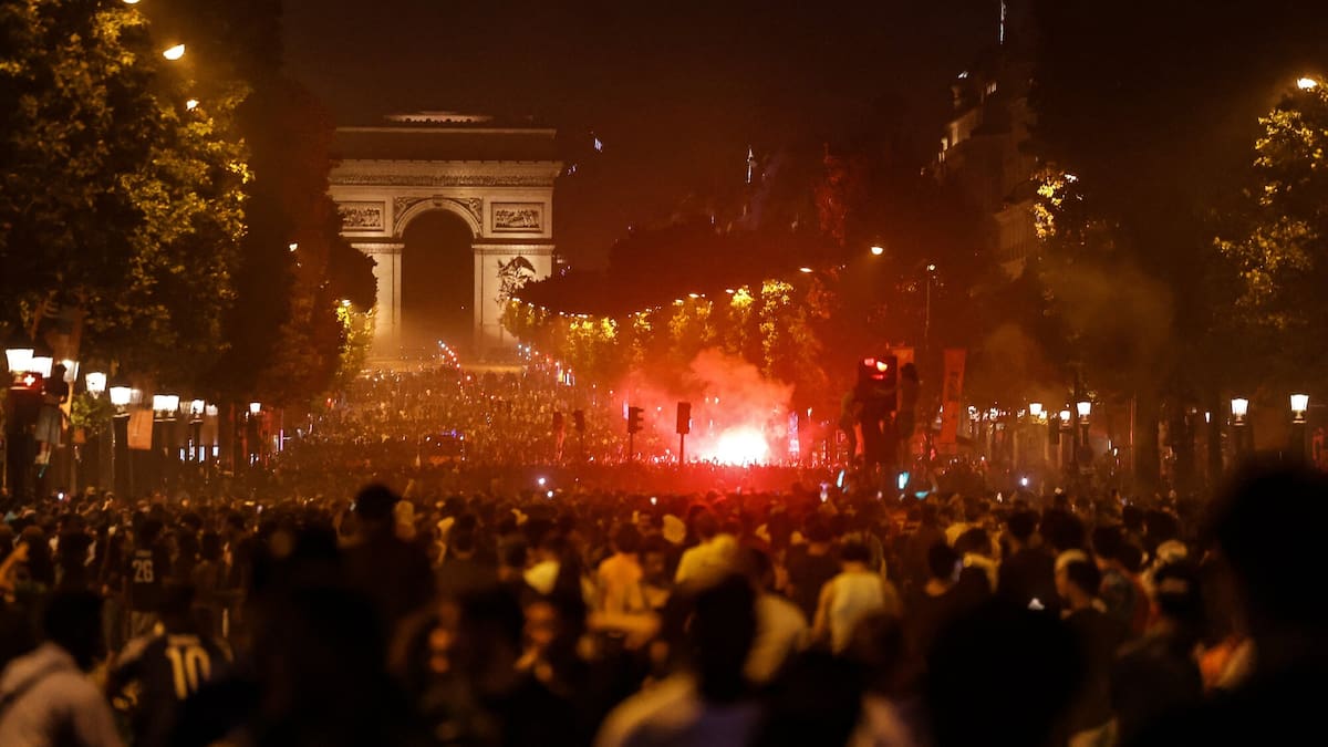PSG v Arsenal Champions League final: Hundreds arrested as clashes erupt in Paris after Paris Saint-Germain victory