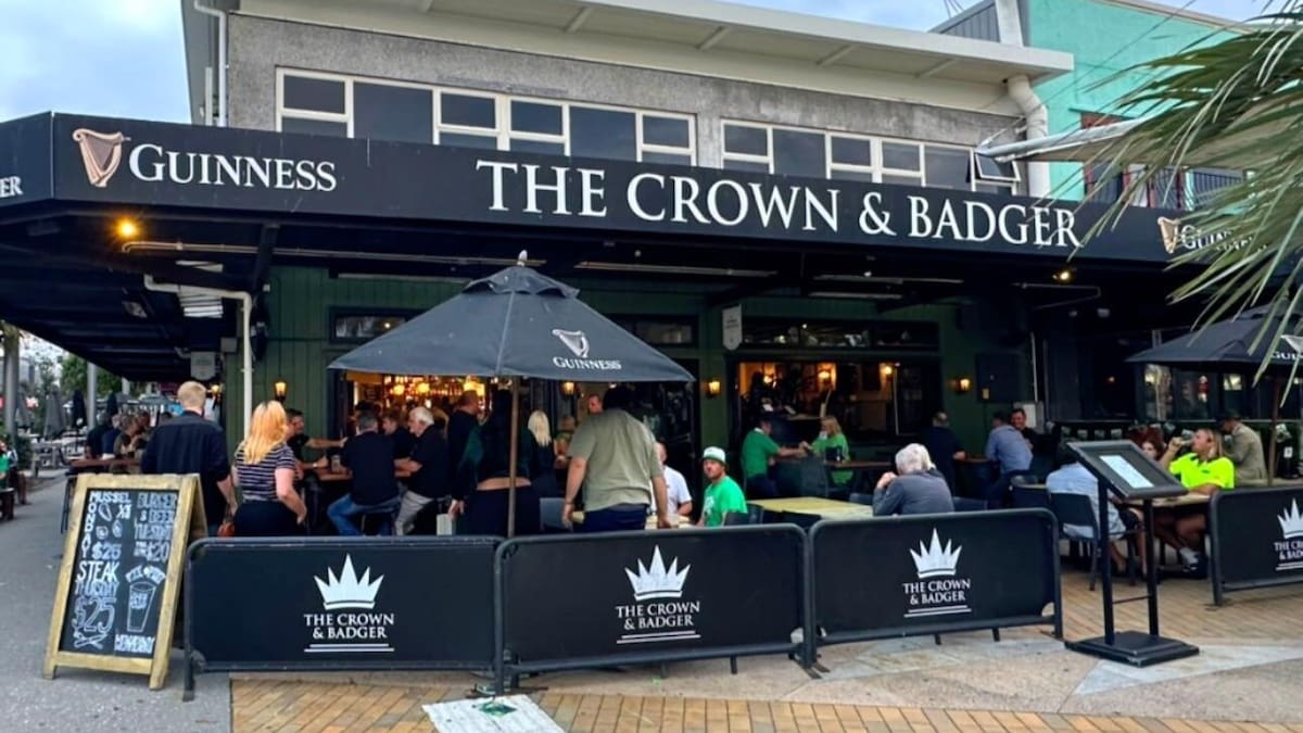 Tauranga pub Crown and Badger closes after 26 years on The Strand