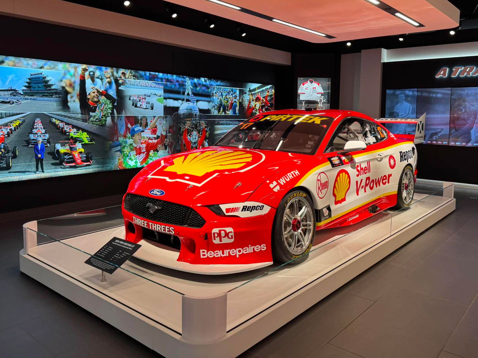 McLaughlin Supercars title-winner on show at Indy 500