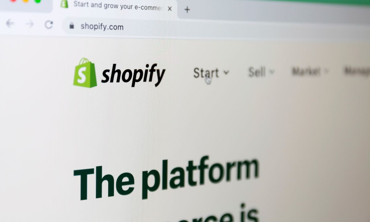 Shopify Thrive Capital