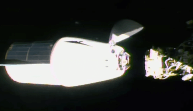 Spacex Dragon Capsule Delivers Tons Of Science And Supplies To Space Station