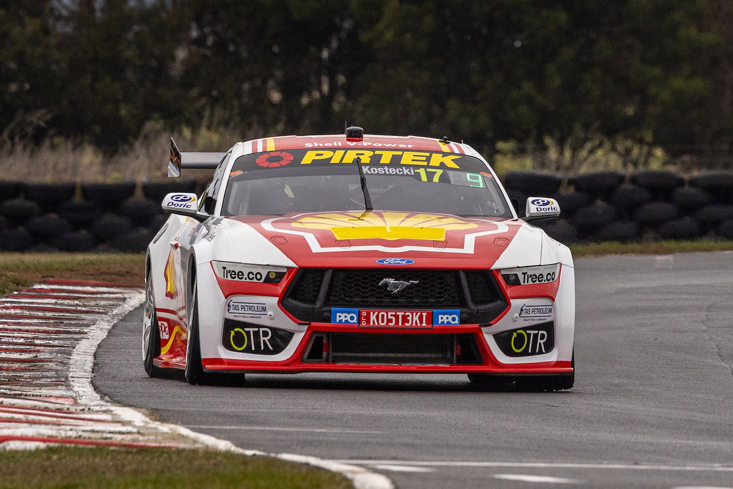 Kostecki fastest, Ojeda stars in Sunday qualifying