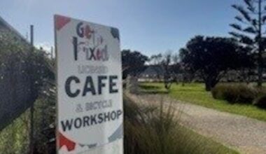 Porirua cafe owners struggling after $2400 loss in third-party Uber Eats scam