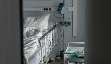 Staff shortages at rural hospitals leave beds sitting empty - report