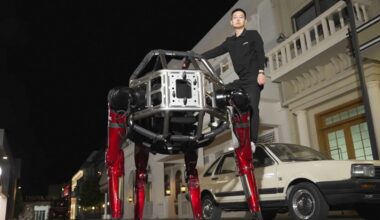 The Unitree GD01 Is a Giant Mecha Robot You Can Actually Buy