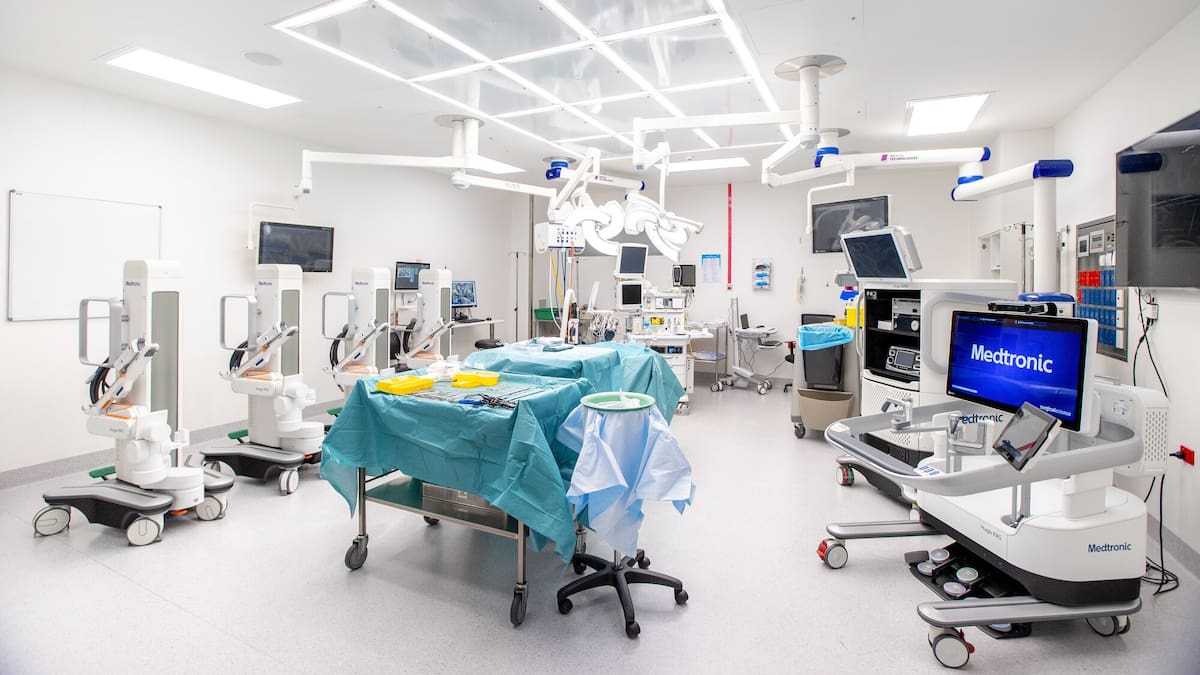 Robotic-assisted surgery introduced in Hawke’s Bay with Royston Hospital urology operations