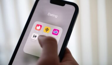 Southland police warn dating app users after assaults in Queens Park