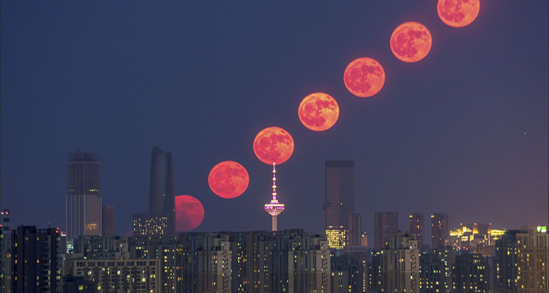 June full moon 2026 — When, where and how to see the Strawberry Moon