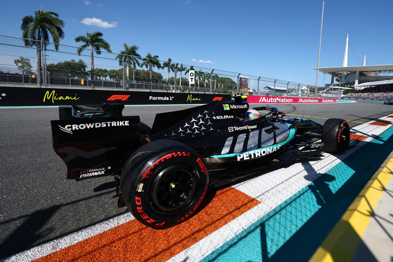 F1 poised to dump divisive V6 for V8 power units