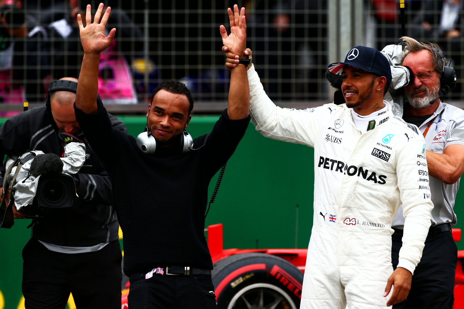 Hamilton pens heartfelt tribute to brother after BTCC breakthrough