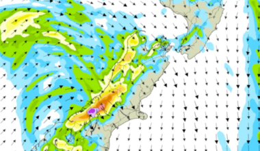 Unsettled conditions, strong winds and falling temperatures in store for the weekend