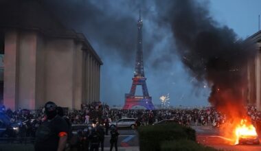 Arrests in Paris after violence during Champions League celebrations
