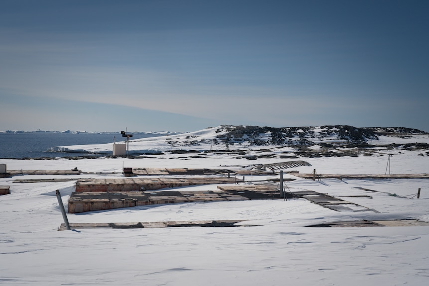 Abandoned Wilkes Station in Antarctica 2025-11-25 11:11:00