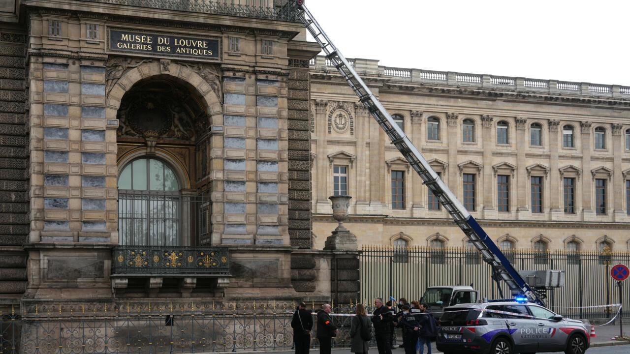 Louvre’s $100 million jewel heist to be adapted for the big screen
