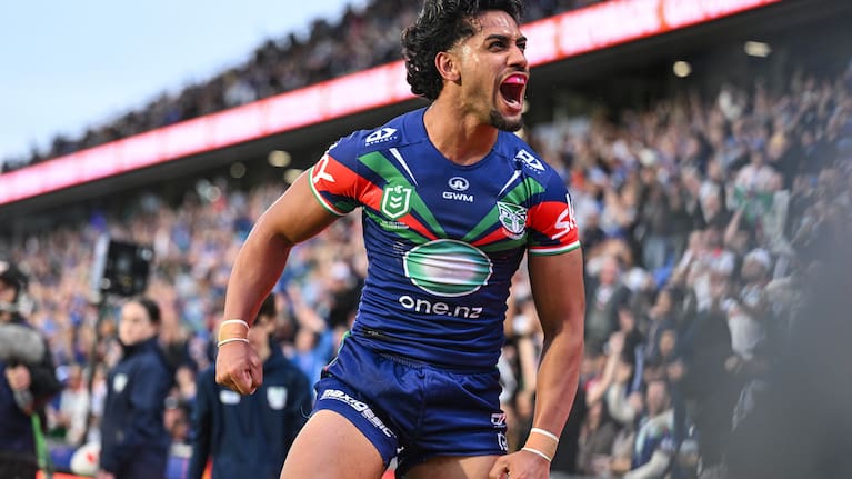 Alofi'ana Khan-Pereira of the Warriors celebrates his try, NZ Warriors v Gold Coast Titans