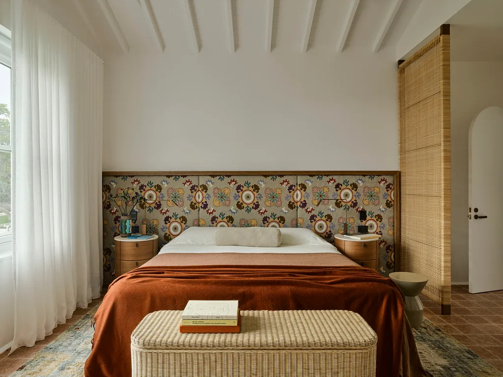 Interior designers use playfulism in the bedroom