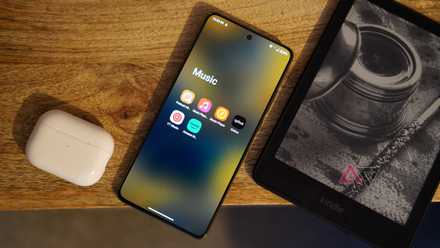 Music apps on an Android phone