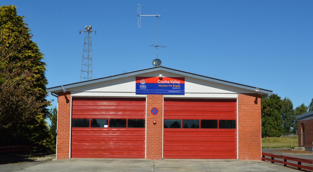 Firefighters mourn one of their own after Clutha Valley crash