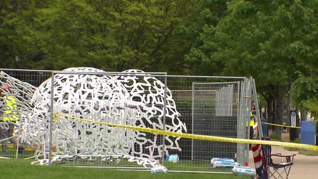 Nomade sculpture returns to Papajohn Sculpture Park in Des Moines