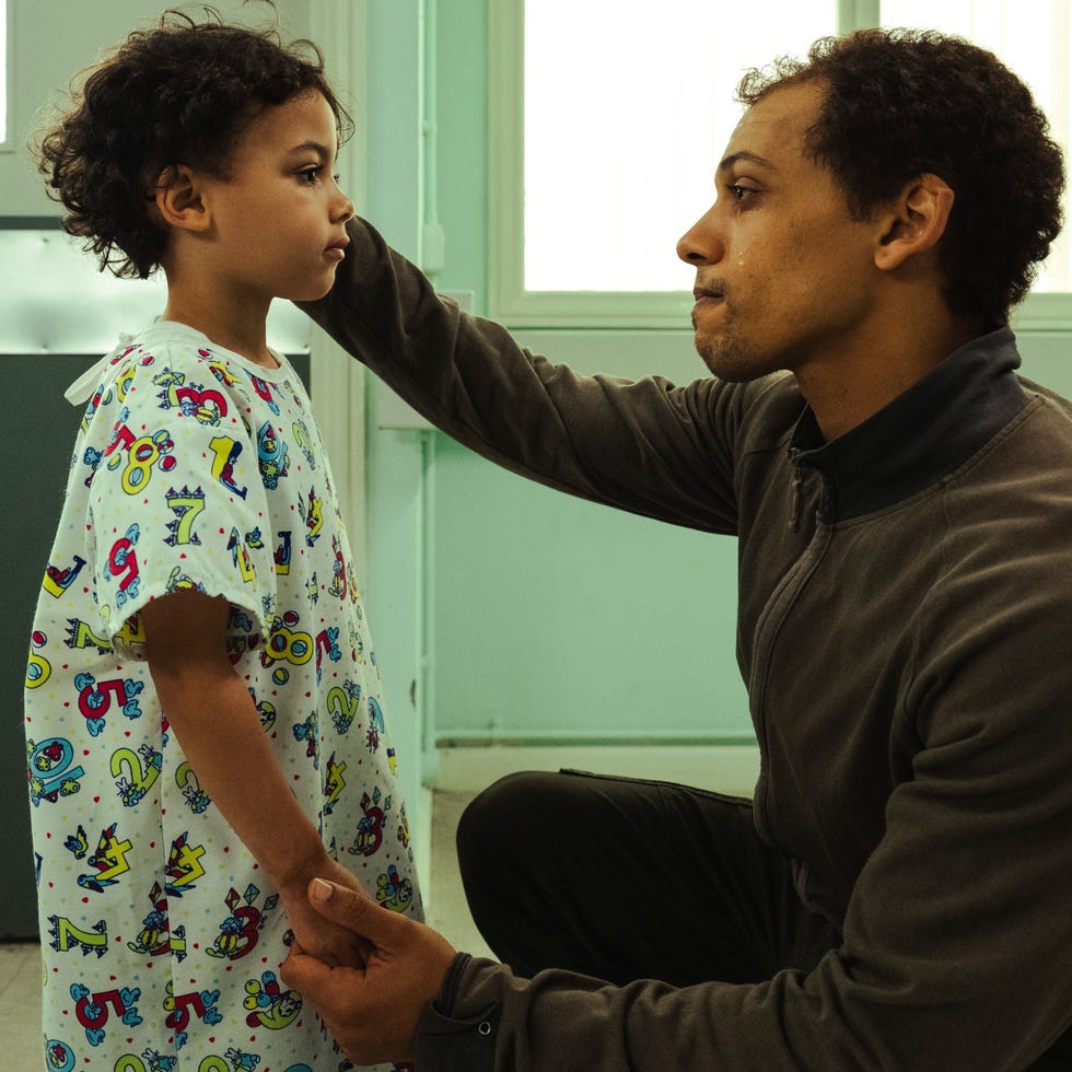 the witness. (l to r) jahsaiah williams as alex hanscombe, jordan bolger as andré hanscombe, in the witness. cr. courtesy of ana blumenkron/netflix © 2026