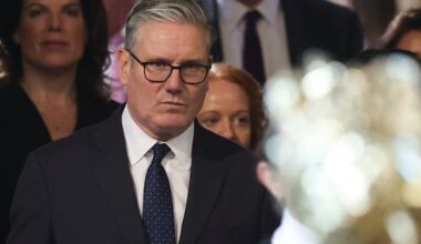 UK health secretary resigns, setting up a potential challenge to Starmer