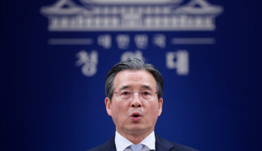 Presidential office policy chief Kim Yong-beom briefs reporters at the Blue House on April 27 regarding President Lee Jae Myung