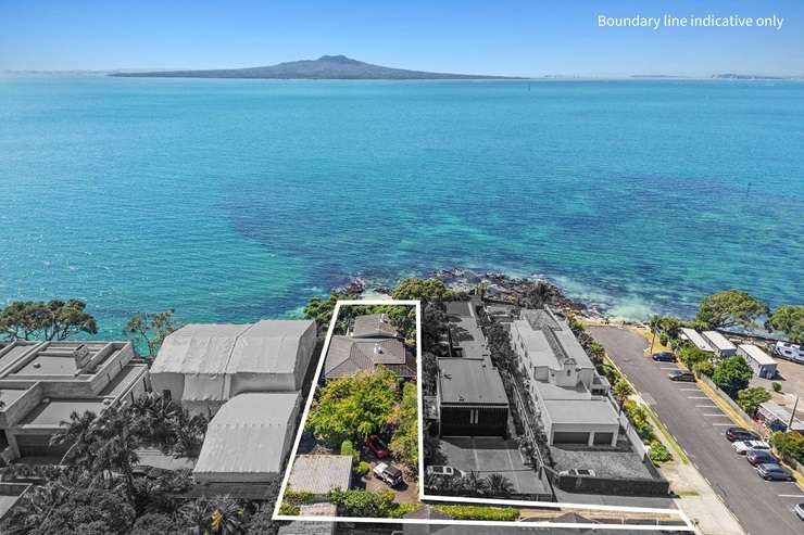 A deceased estate on Earnoch Avenue, in Auckland's Takapuna, has found a new owner. Photo / Supplied