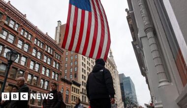 US economy adds 115,000 jobs in April despite Iran war - BBC
