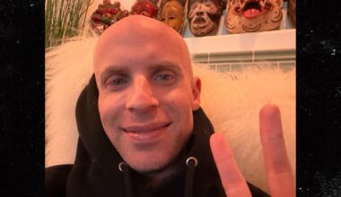 'RuPaul's Drag Race' Star Katya Returns Home After Being Hospitalized