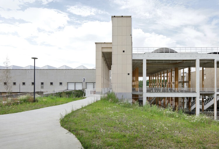 Charleroi Palais des Expositions / AgwA + architecten jan de vylder inge vinck - Image 1 of 19