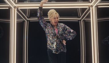 ‘Hacks’ Recap, Season 5 Episode 8: ‘The Cube’
