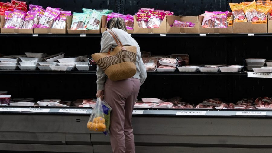 Consumer confidence slips for first time in months