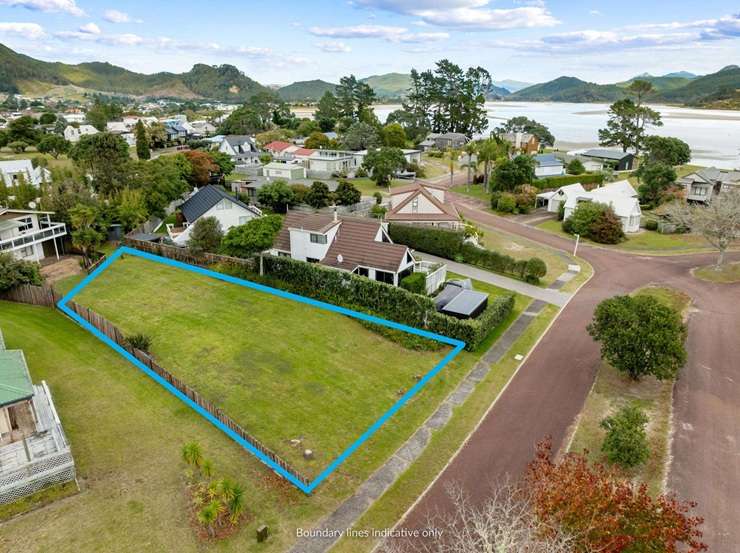 An Auckland couple made an offer on a Pauanui home designed by architect Ron Sang after a chance walk to the open home. Photo / Supplied