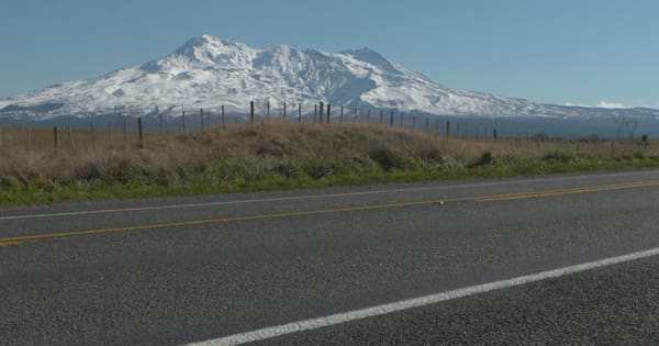 Desert Rd closed after two injured in serious crash near Waiouru