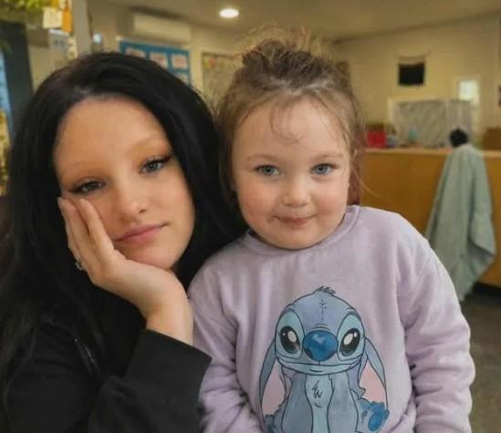 Mum and daughter who died in house fire farewelled